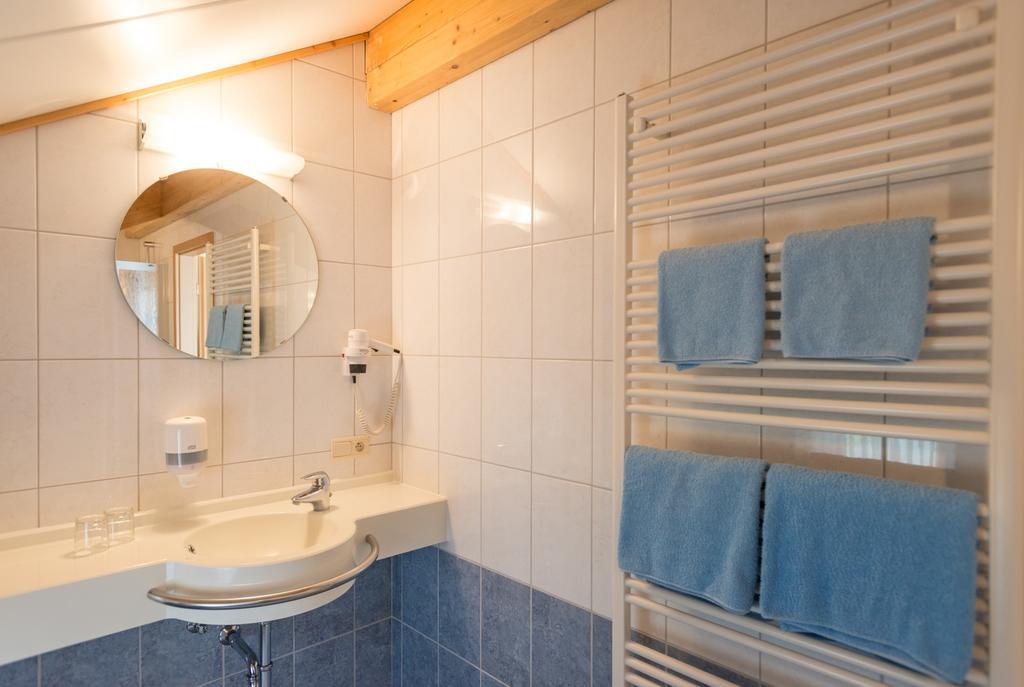 Hotel Burg Hof Burg Reuland Quarto foto